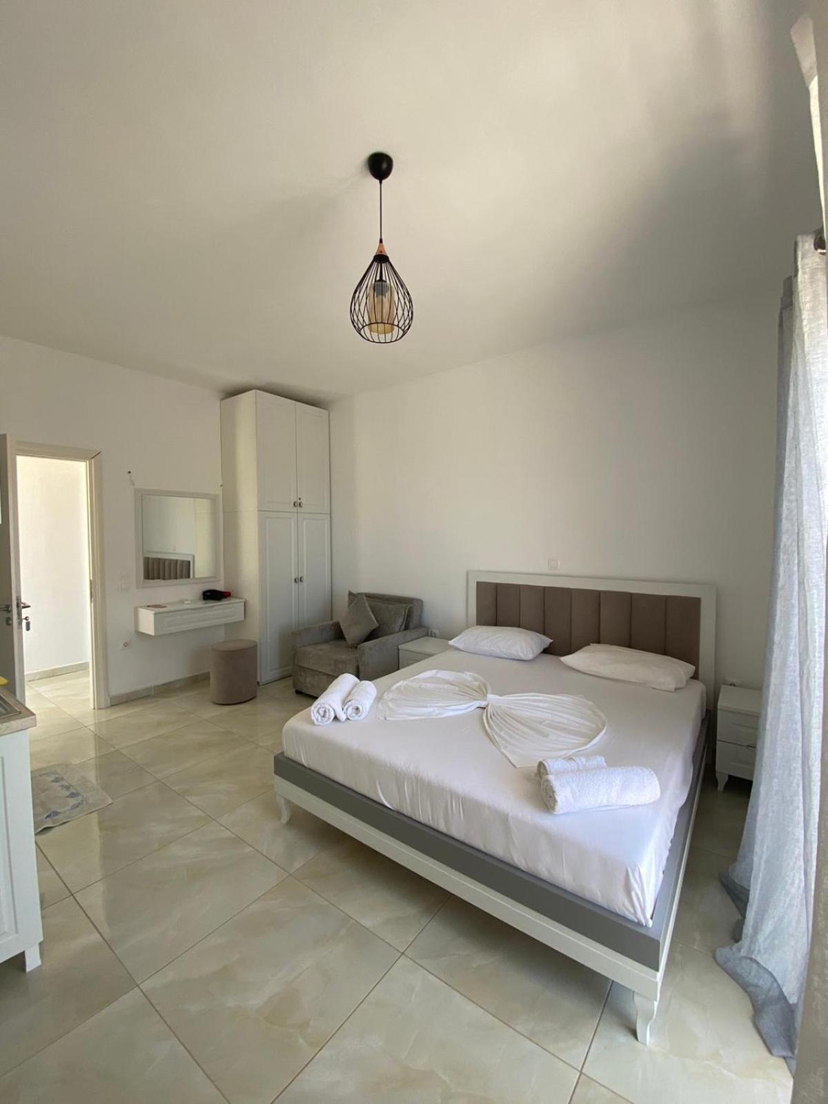 Mariana Apartments Sarandë エクステリア 写真