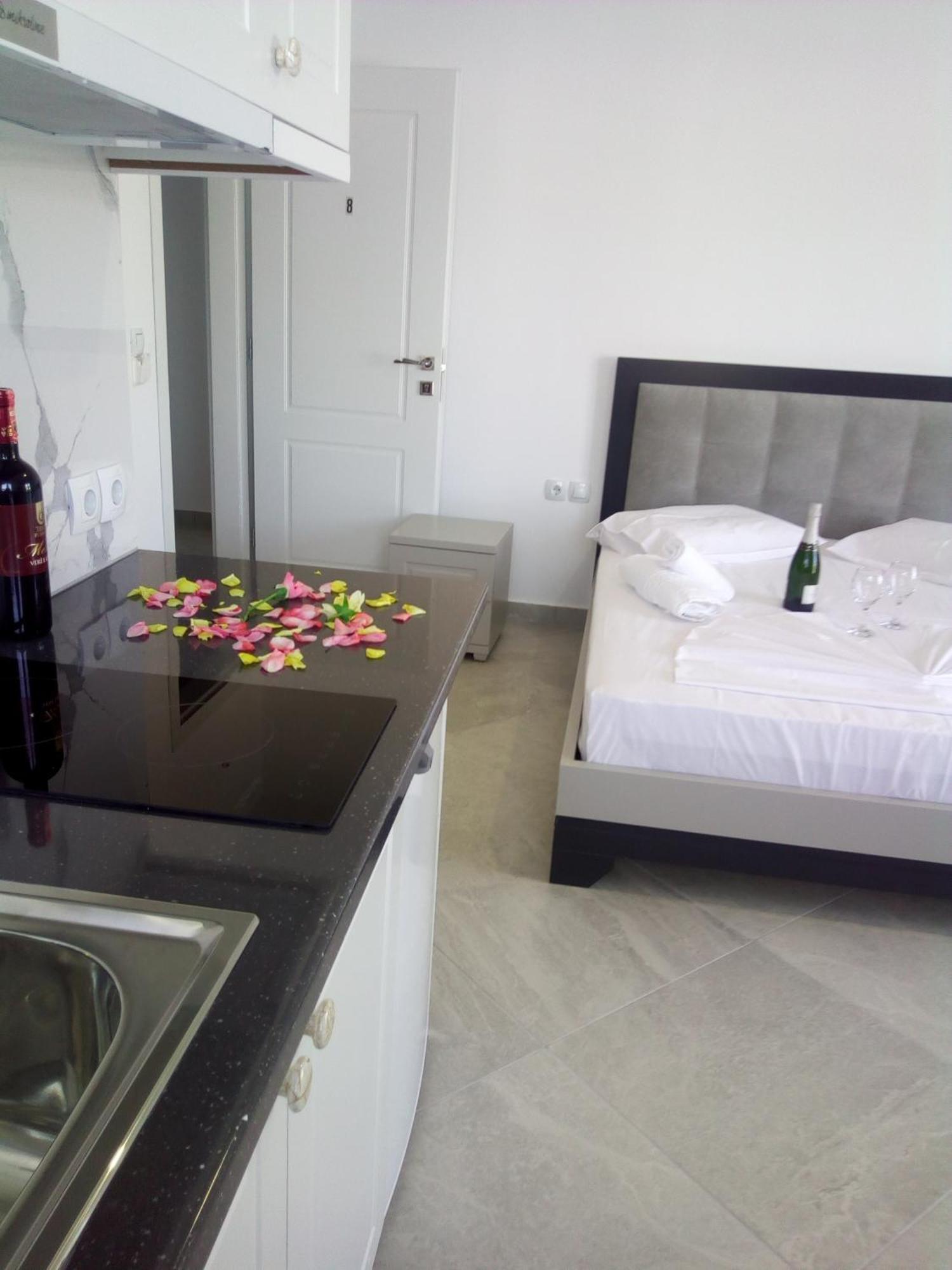 Mariana Apartments Sarandë 部屋 写真