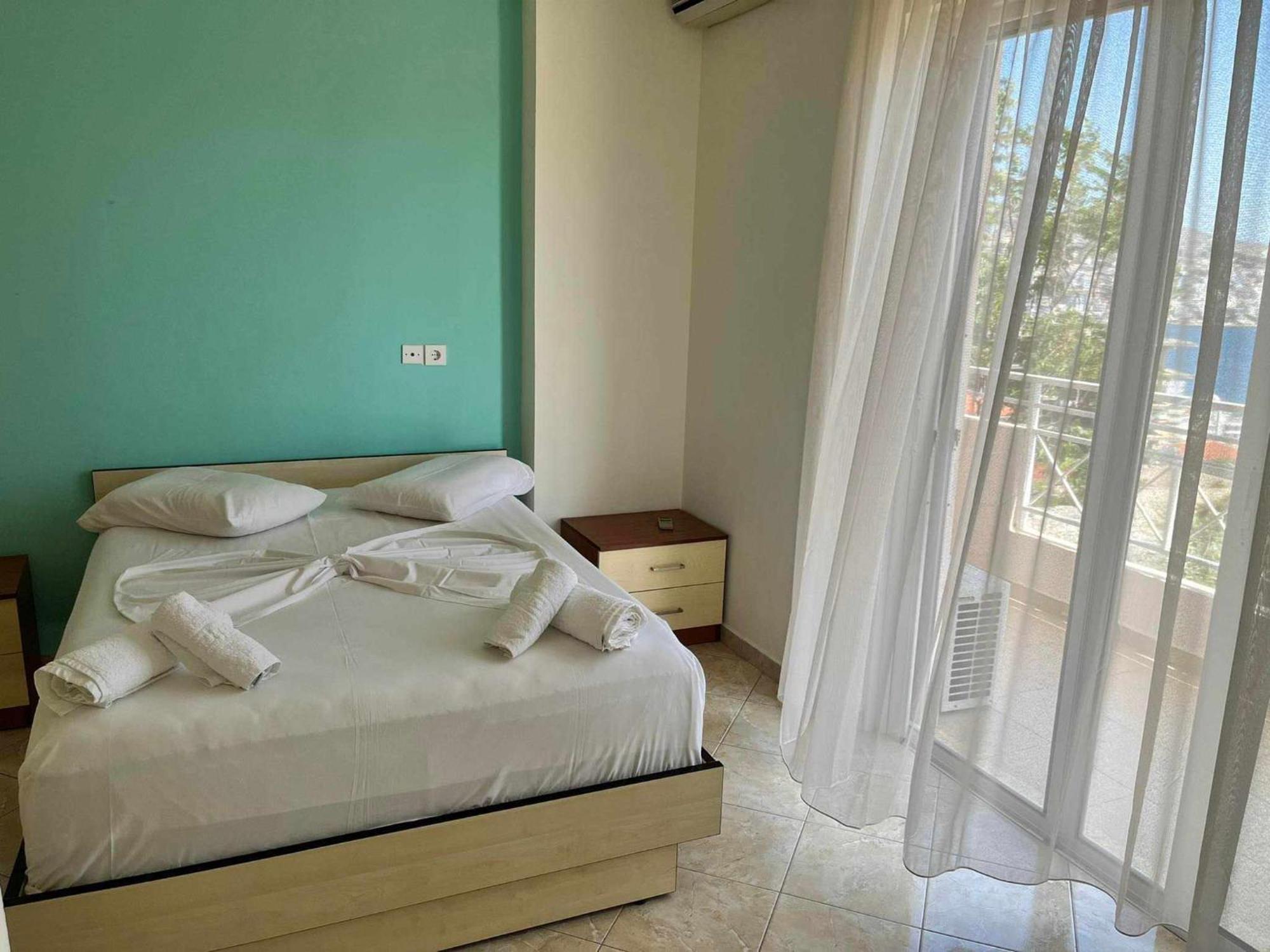 Mariana Apartments Sarandë エクステリア 写真