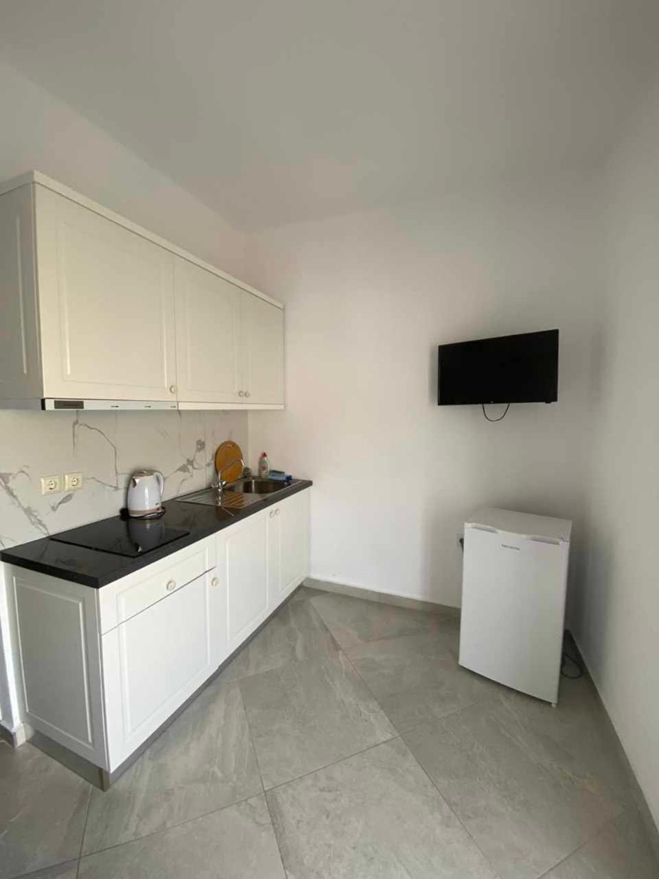 Mariana Apartments Sarandë エクステリア 写真