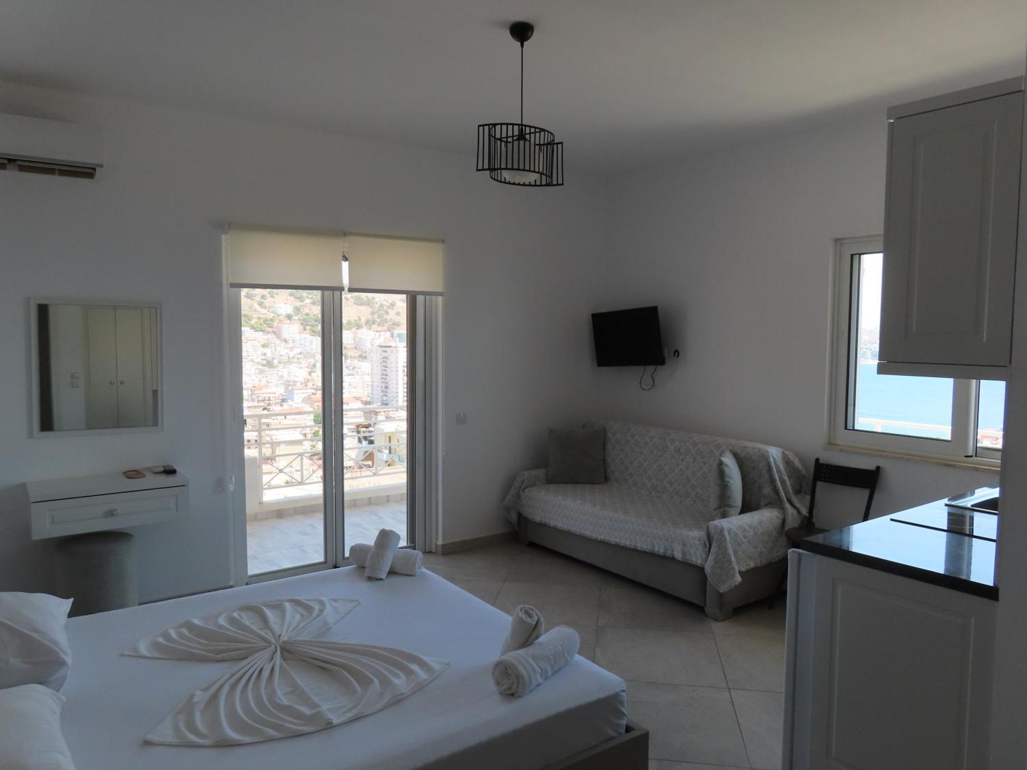 Mariana Apartments Sarandë エクステリア 写真