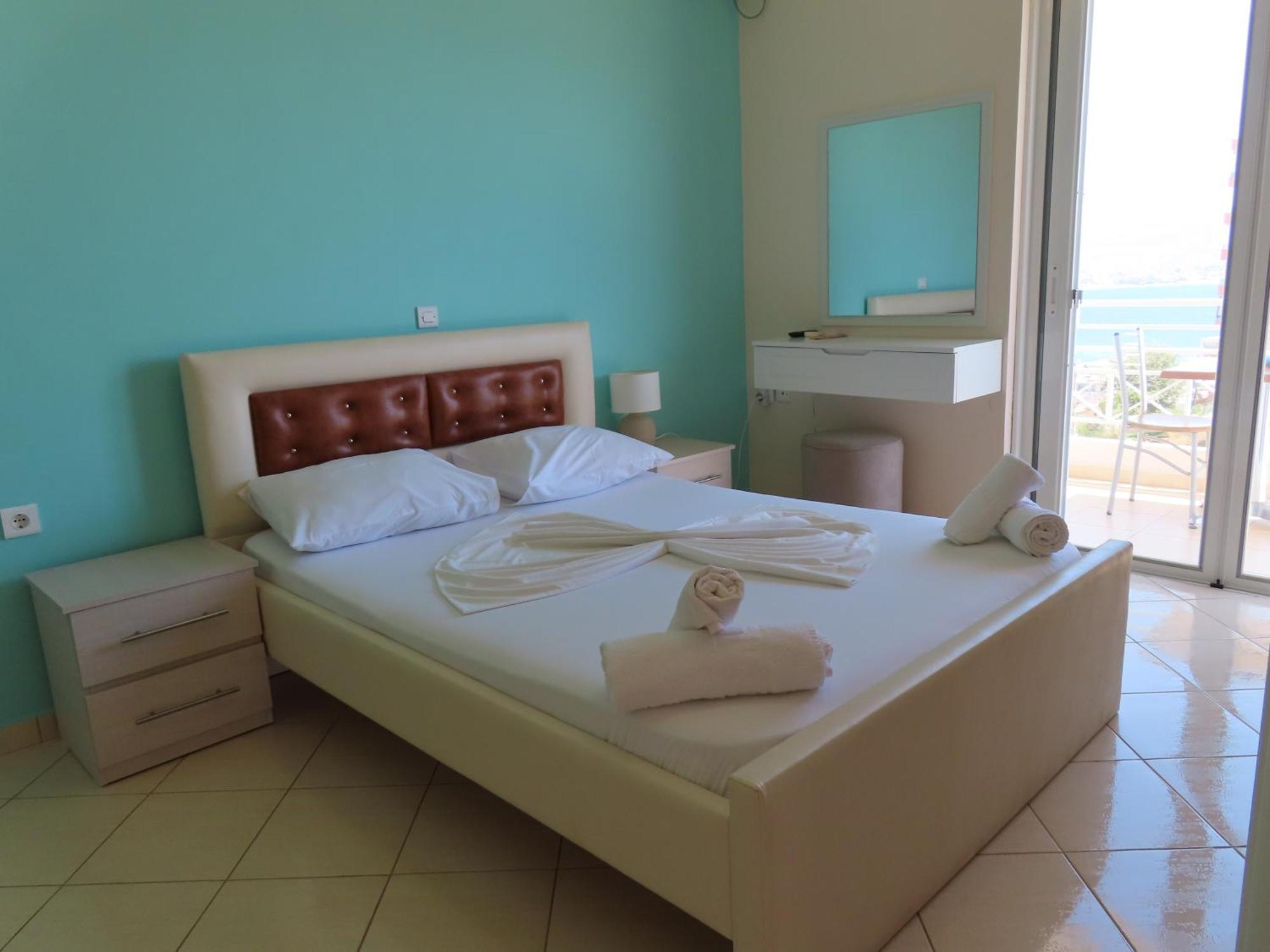 Mariana Apartments Sarandë エクステリア 写真