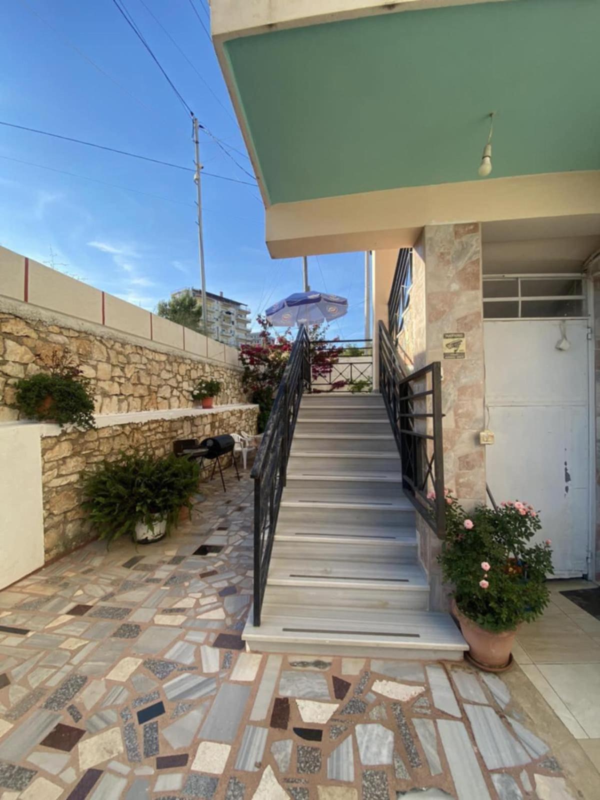 Mariana Apartments Sarandë エクステリア 写真