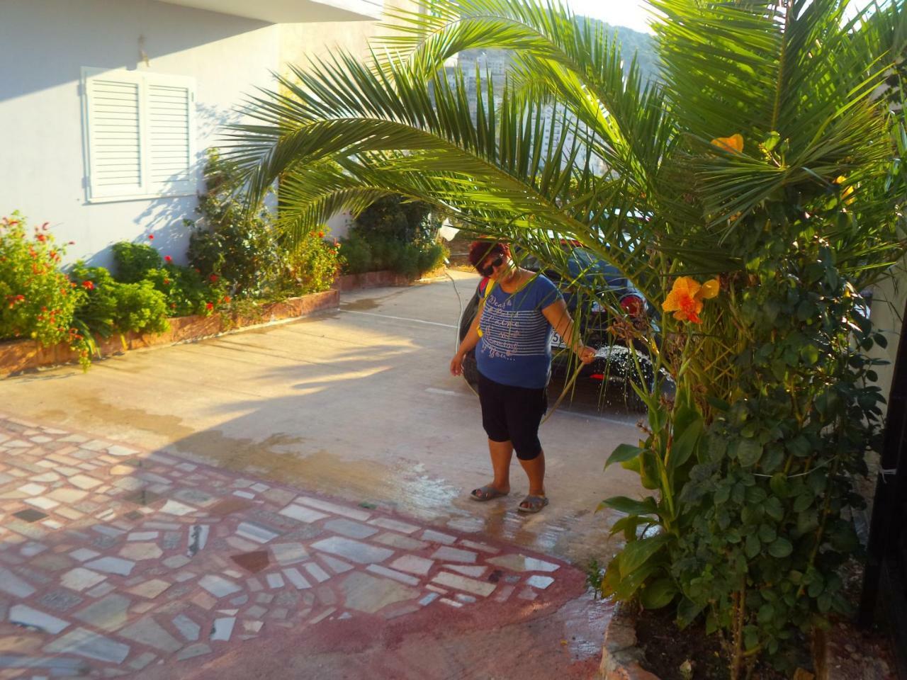 Mariana Apartments Sarandë エクステリア 写真