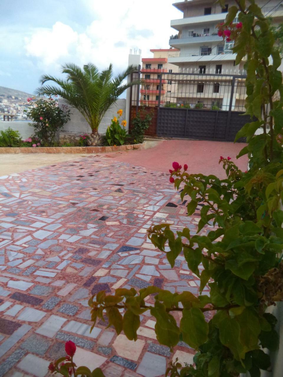 Mariana Apartments Sarandë エクステリア 写真