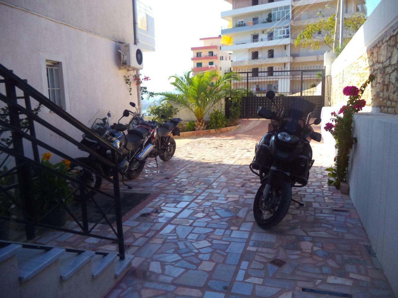 Mariana Apartments Sarandë エクステリア 写真